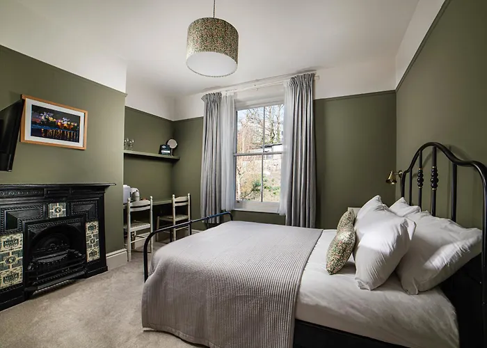 Riversdale House Bed & Breakfast
